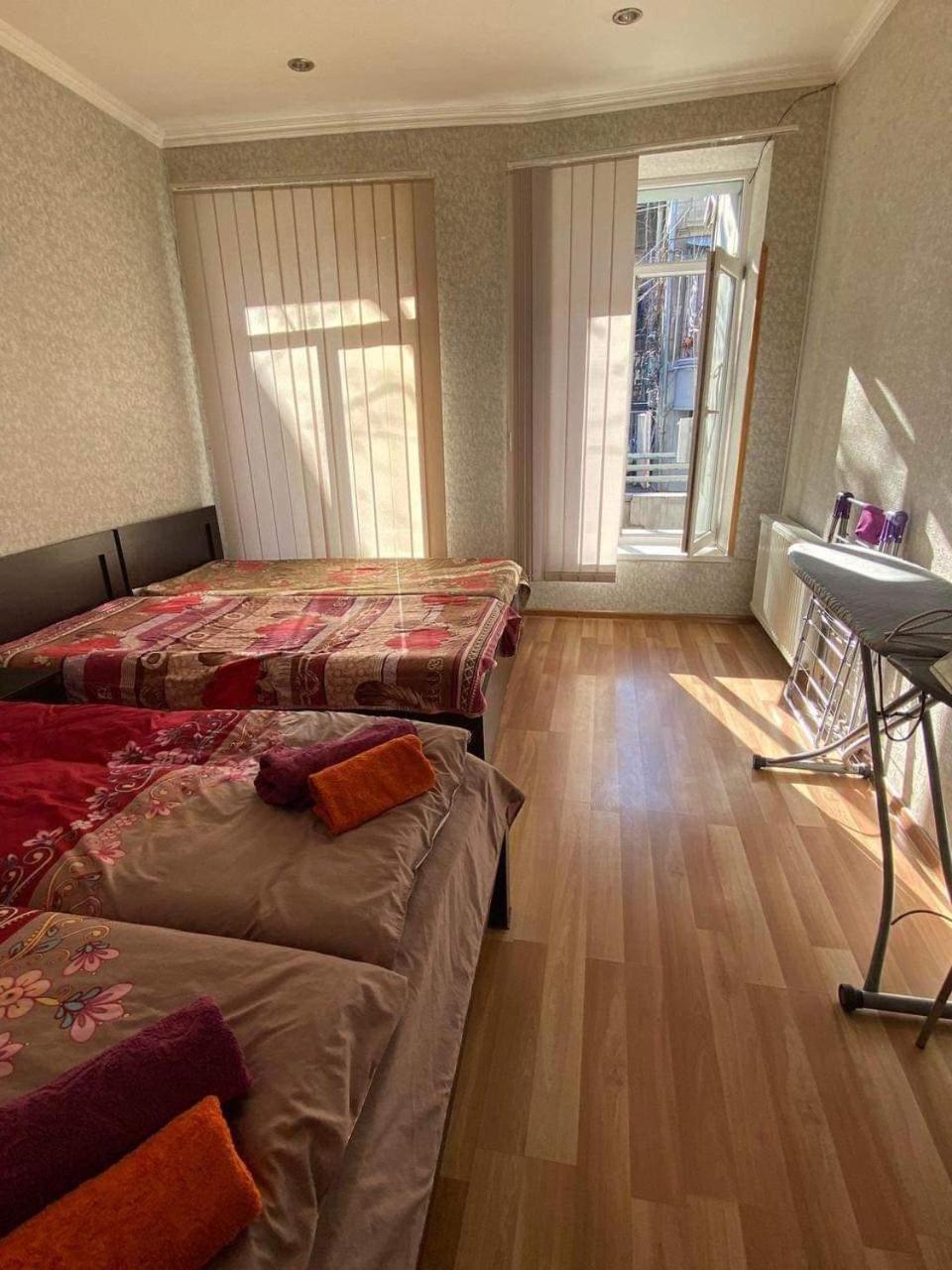 Nutsa'S Apartment In Old Tbilisi Bagian luar foto
